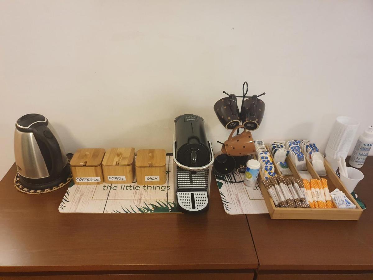 ברצלונה Hostal Rio De Castro מראה חיצוני תמונה
