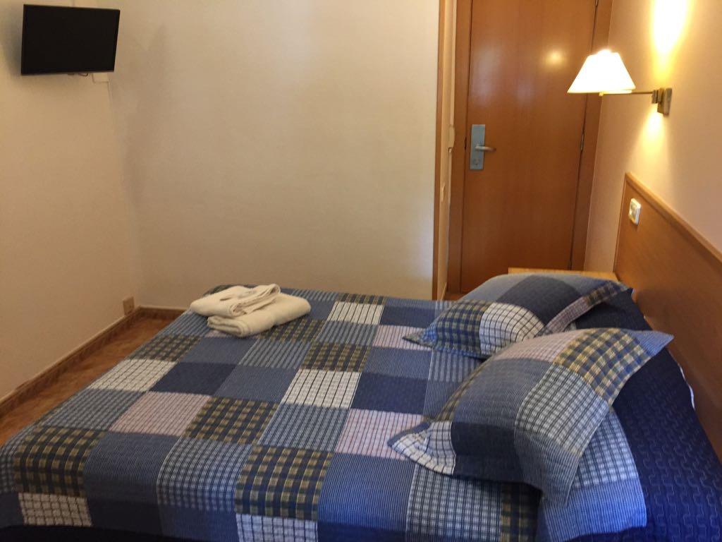 ברצלונה Hostal Rio De Castro מראה חיצוני תמונה