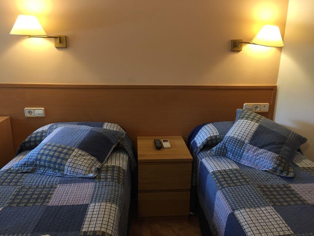 ברצלונה Hostal Rio De Castro מראה חיצוני תמונה