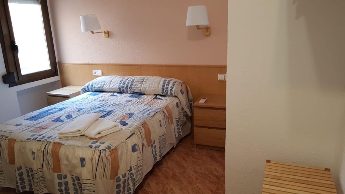 ברצלונה Hostal Rio De Castro מראה חיצוני תמונה