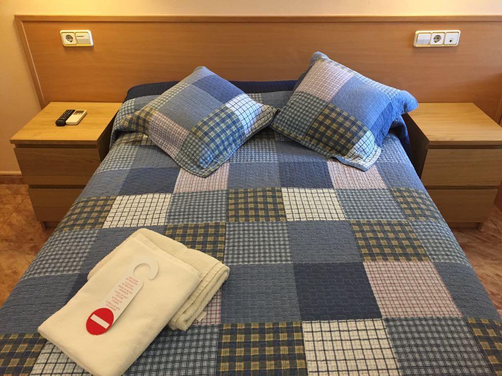 ברצלונה Hostal Rio De Castro מראה חיצוני תמונה