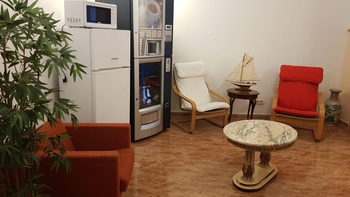 ברצלונה Hostal Rio De Castro מראה חיצוני תמונה