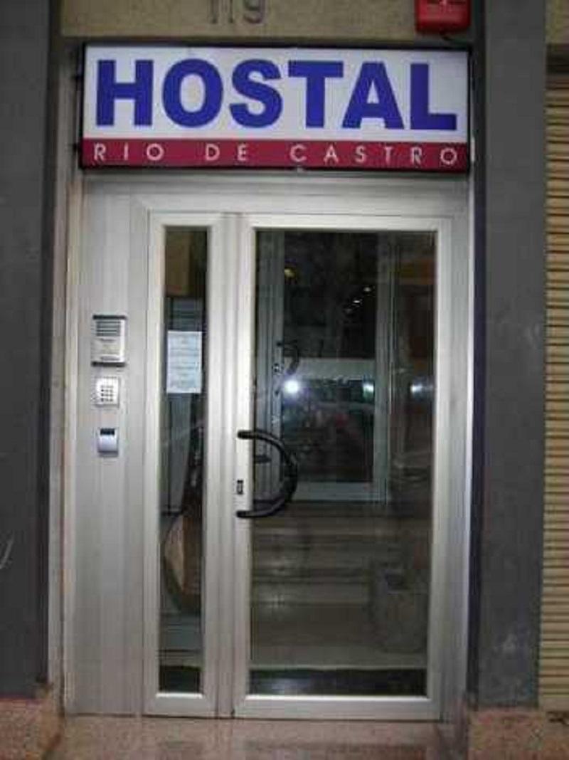 ברצלונה Hostal Rio De Castro מראה חיצוני תמונה