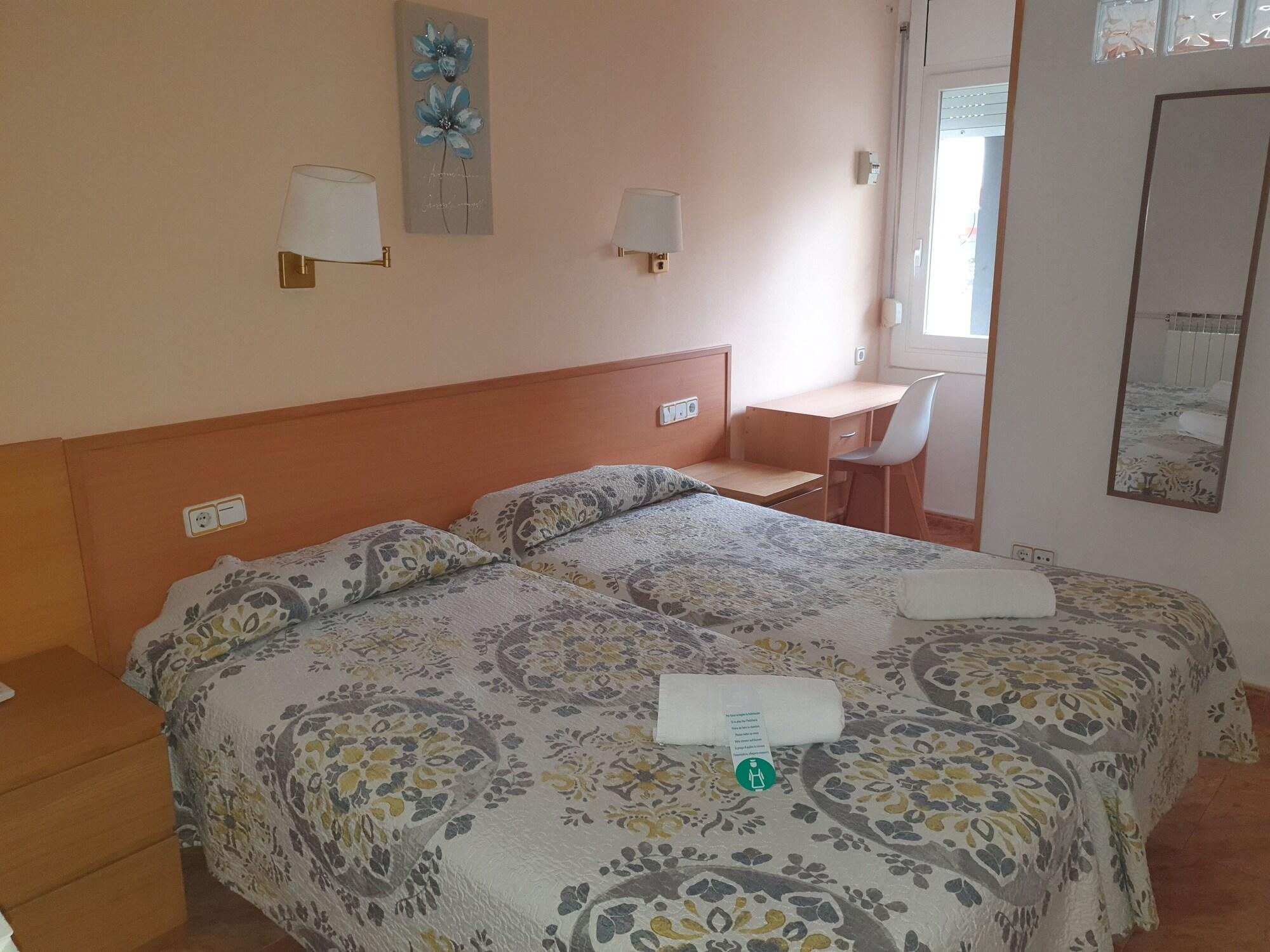 ברצלונה Hostal Rio De Castro מראה חיצוני תמונה