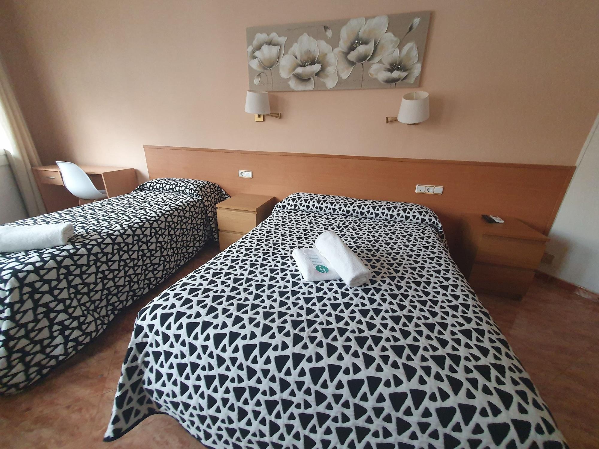 ברצלונה Hostal Rio De Castro מראה חיצוני תמונה