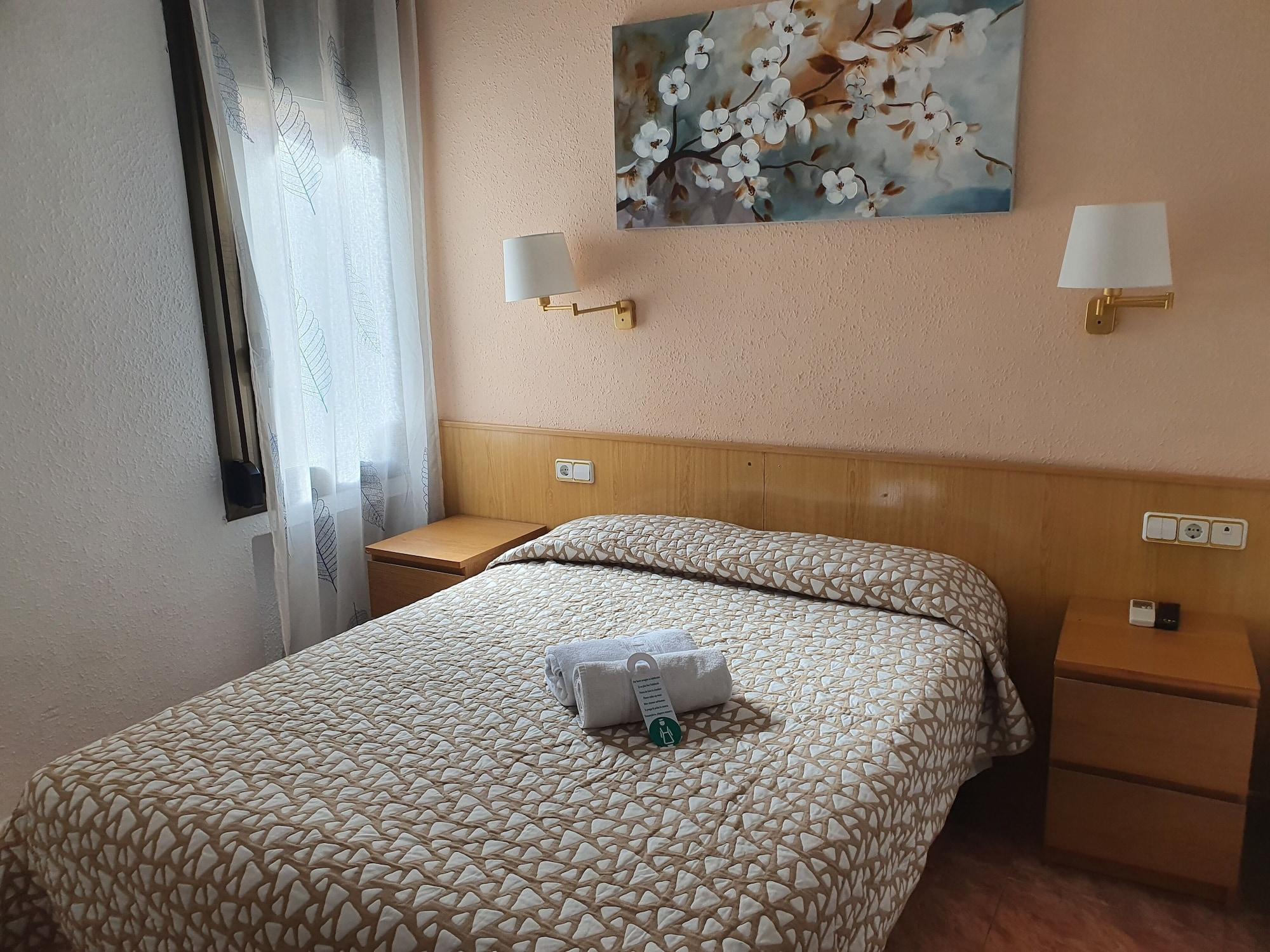 ברצלונה Hostal Rio De Castro מראה חיצוני תמונה