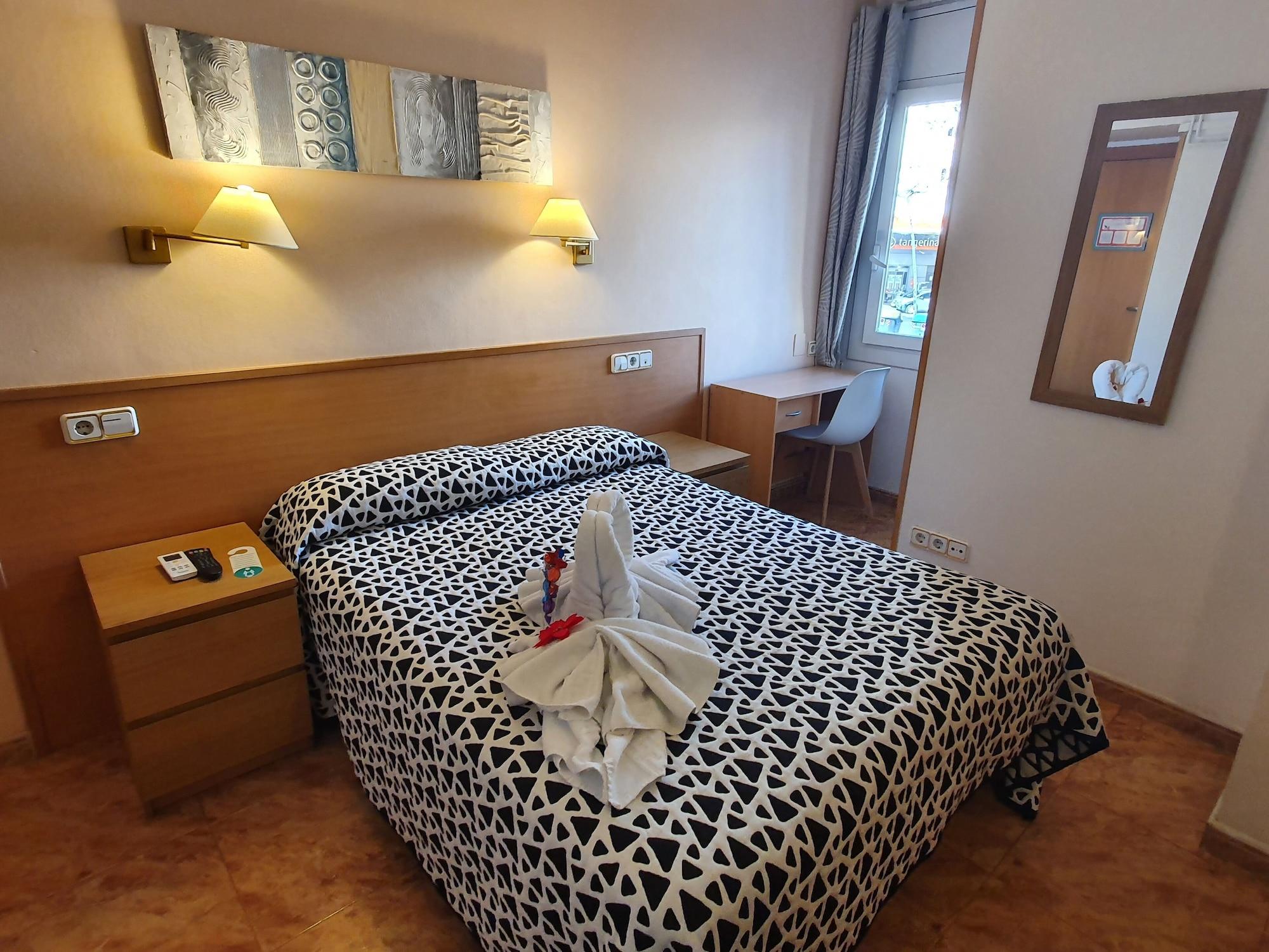 ברצלונה Hostal Rio De Castro מראה חיצוני תמונה