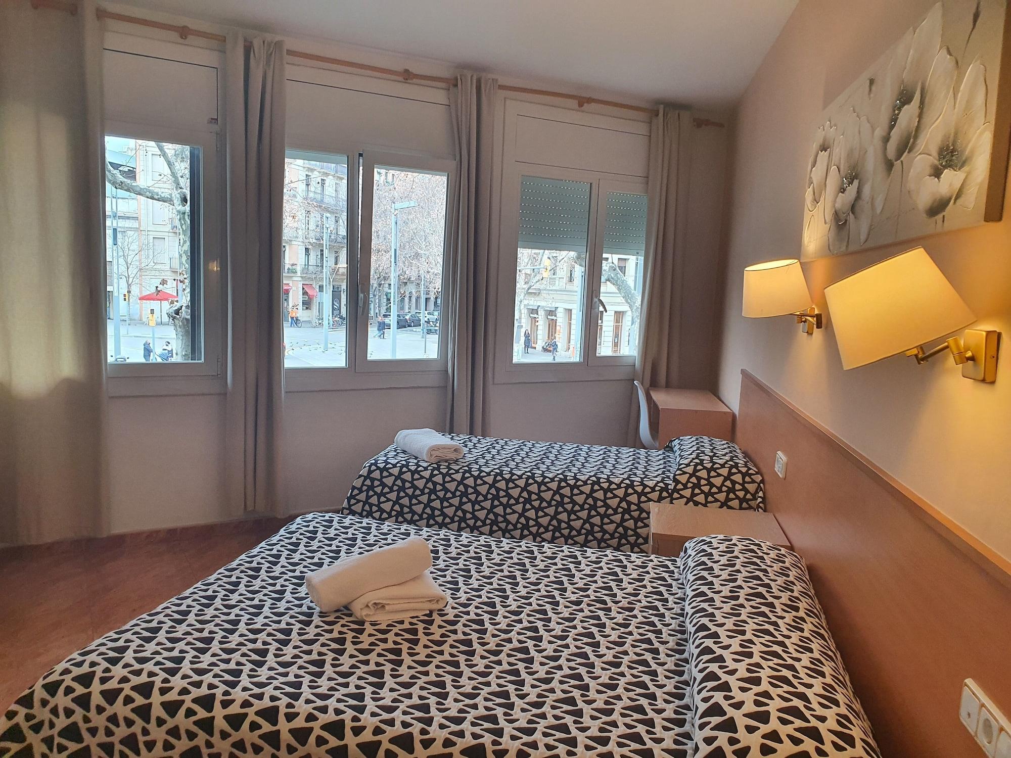 ברצלונה Hostal Rio De Castro מראה חיצוני תמונה