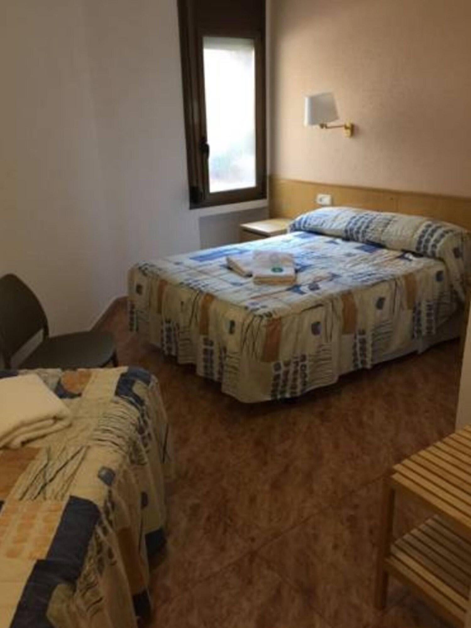 ברצלונה Hostal Rio De Castro מראה חיצוני תמונה