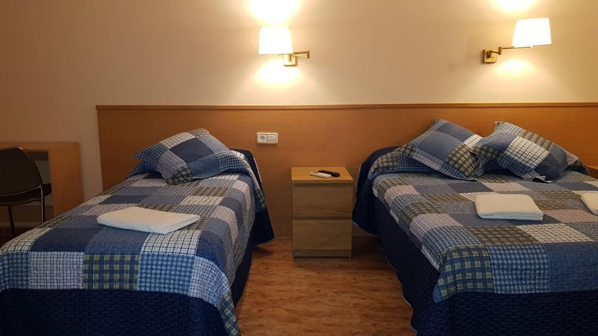 ברצלונה Hostal Rio De Castro מראה חיצוני תמונה